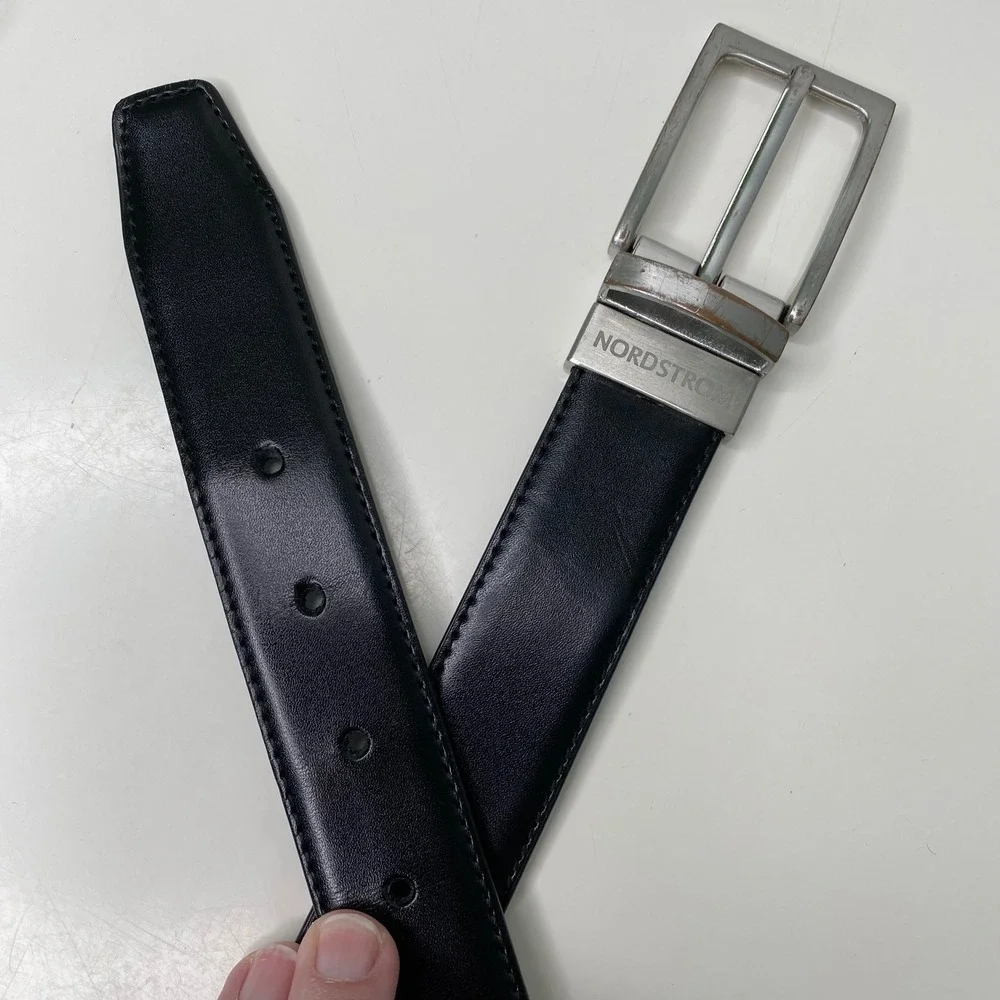 Nordstrom Reversible Leather Belt‎ Silver Buckle Classic Size 32